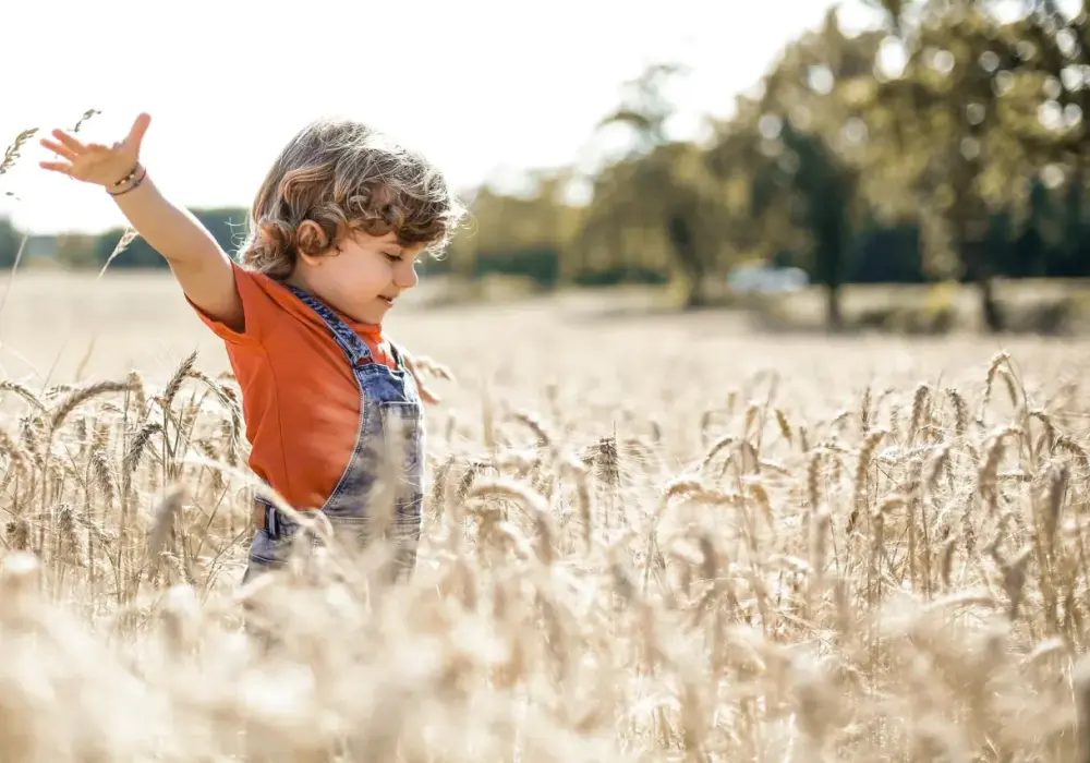 Unschooling - edukacja bez szkoły? Poznaj wady i zalety!