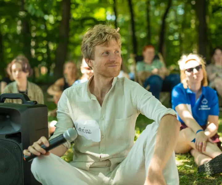 Ile trwa szkoła w chmurze? Zaskakujące fakty o czasie nauki