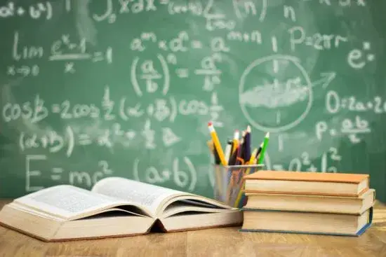 Co to jest program nauczania i jak wpływa na edukację uczniów