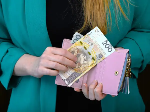 Dodatek motywacyjny a L4 - Jak nie stracić bonusu?