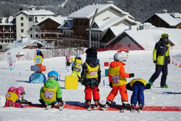 Ferie 2026 - Jak zaplanować odpoczynek dziecka bez chaosu?